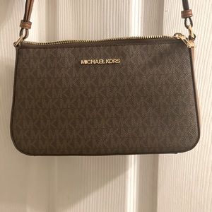 Michael Kors Jet Set Crossbody